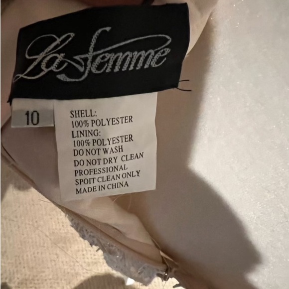 LaFemme Formal Wedding dress cream/nude with beautiful lace- long sleeve PERFECT - Picture 7 of 7